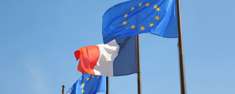 En dix ans, le nombre de Français vivant à l’étranger a augmenté de 30 %. Première destination : l’Europe. Des textes européens, mais également l’organisation du notariat, facilitent la vie de ces expatriés à courte ou moyenne distance. La Lettre du Notaire - Notaire Ville-d'Avray 92410 - Office Notarial Maître Delphine MARIE-SUTTER