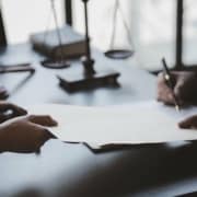 Légalisation et apostille comment donner effet à des actes publics à l’étranger. Comment faire pour qu’un acte rédigé dans un État puisse être reconnu ? - Notaire Ville-d'Avray 92410 - Office Notarial Maître Delphine MARIE-SUTTER